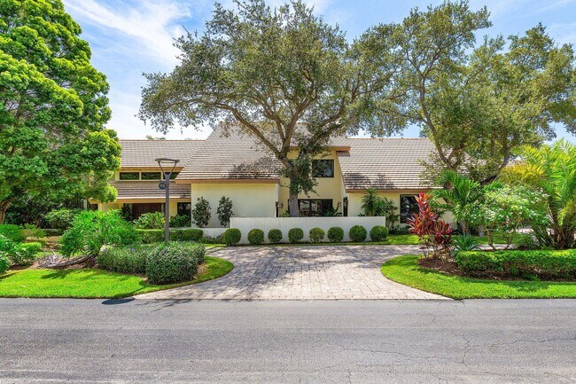 Building Photo - 4140 Sanctuary Ln