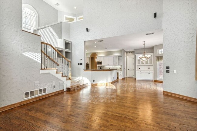 Building Photo - 5004 Seville Ln