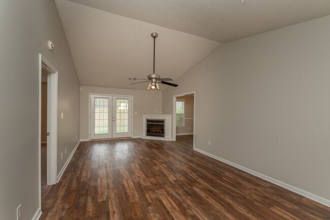 Building Photo - $1,525- 2 Bed/2 Bath house for rent in West Augusta, Total Electric!