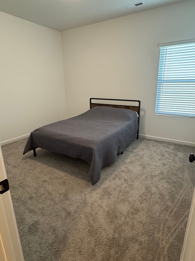 Building Photo - 24043 Sailfish Dr