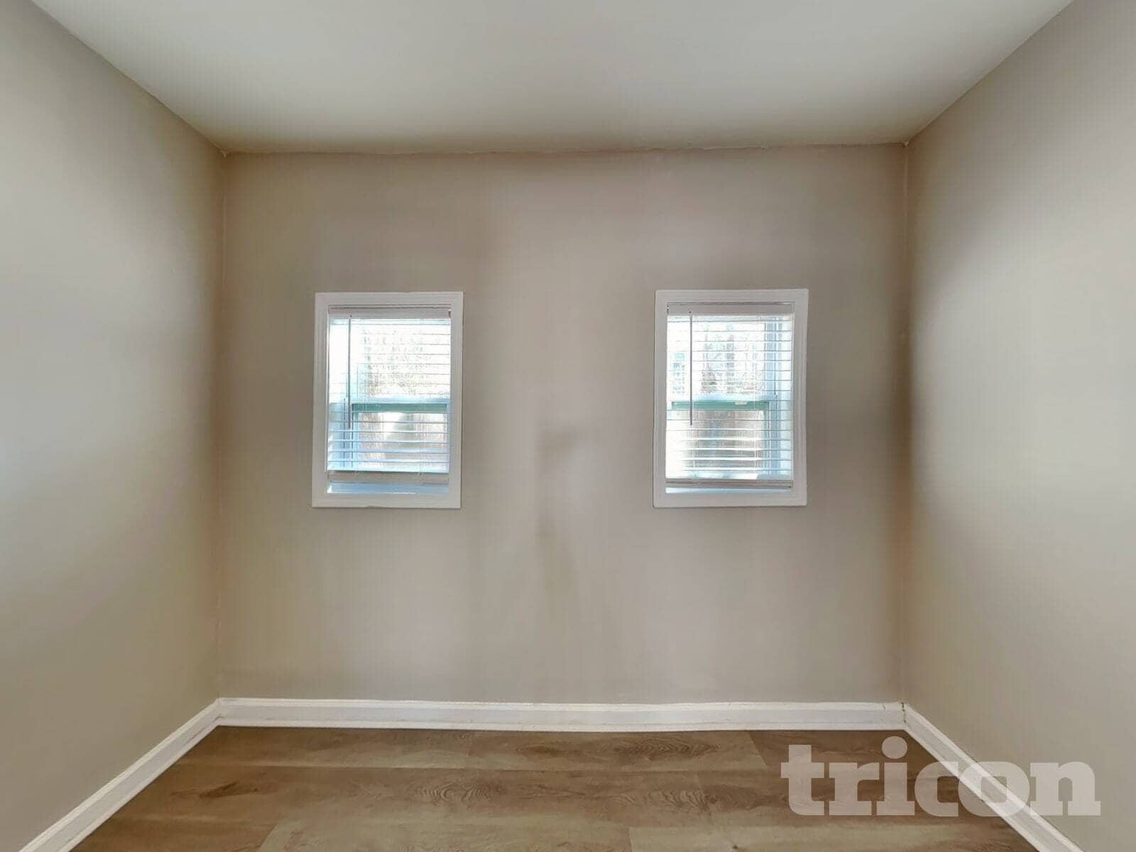 Building Photo - 12264 Crestwood Ct