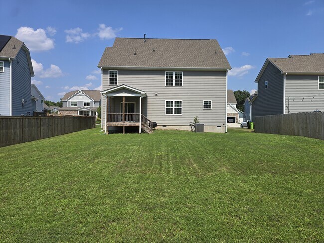 Building Photo - 344 Quarryrock Rd