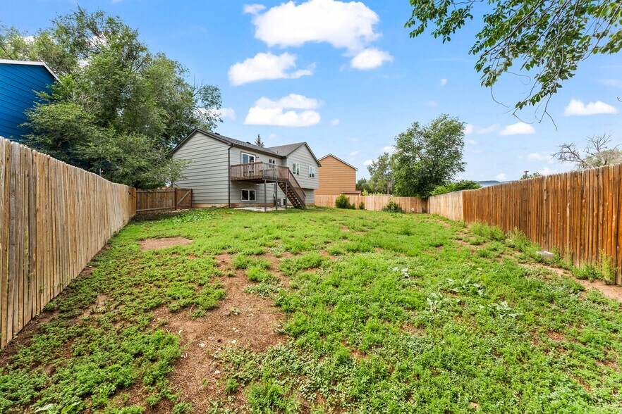 Building Photo - 2155 Woodsong Way