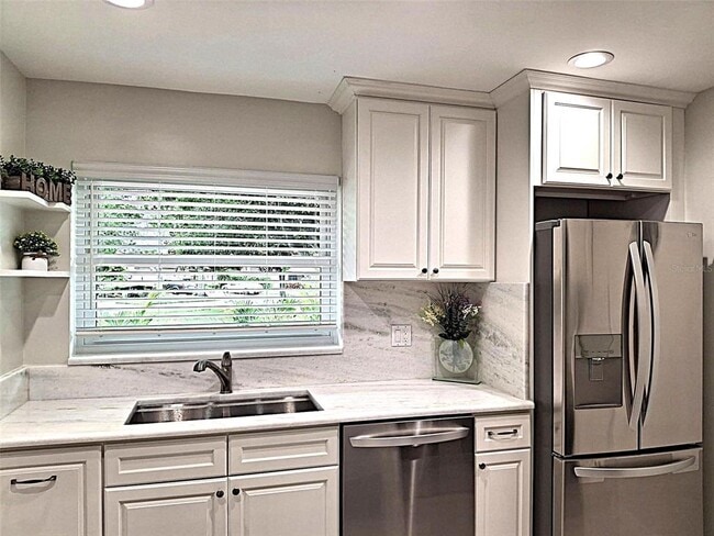 Building Photo - 9684 Lake Seminole Dr E