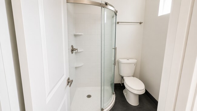 Interior Photo - 1532 E 2nd Street