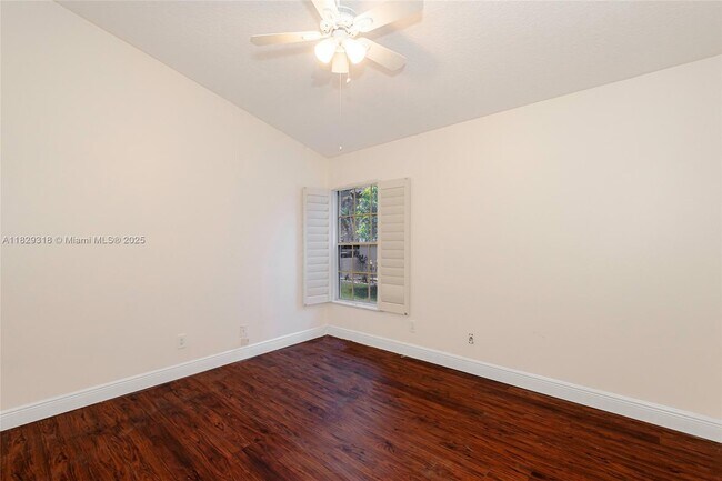 Building Photo - 10418 Brasilia St
