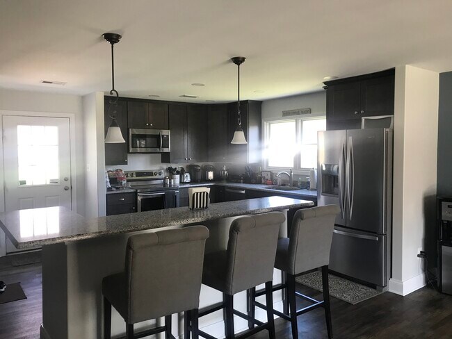 Kitchen - 25001 Vista Rd