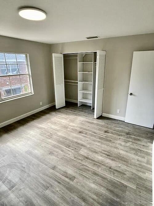 Building Photo - 413 N Cypress Dr