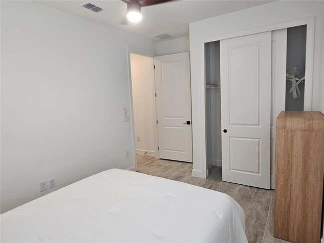 Building Photo - 17925 Nadine Pl