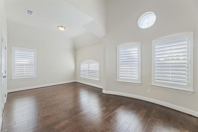 Building Photo - 970 Herschell St