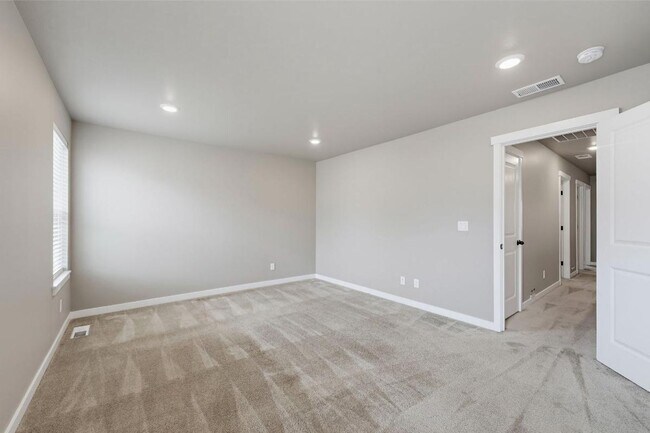 Building Photo - Spacious Newer Lacey Home | 3-Bed Home with A/C, Gas Fireplace, Bonus Loft & Fully Fenced Backyard!
