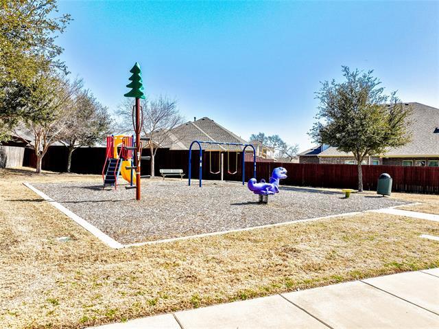 Building Photo - 2442 Old Stables Dr