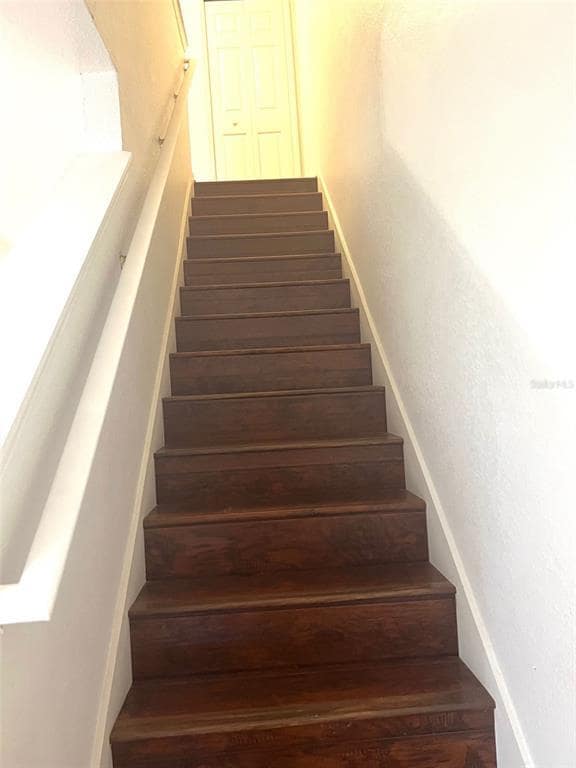 Building Photo - 332 Cervantes Dr