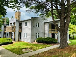 Building Photo - 1315C Henry Ln