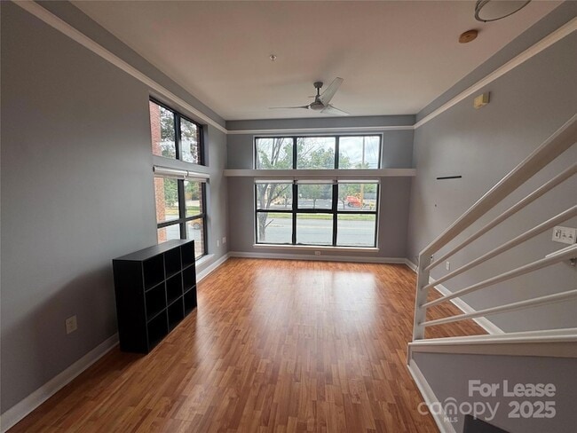 Building Photo - 559 New Bern Station Ct