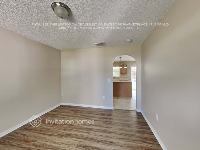 Building Photo - 5728 Oakwood Knoll Dr