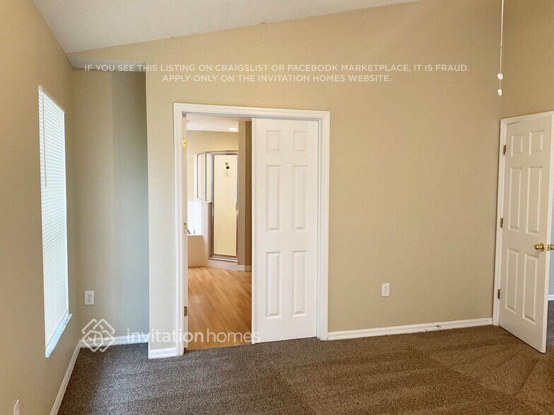 Building Photo - 4202 Roberta Dr