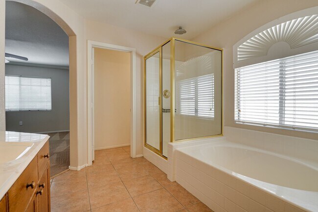 Building Photo - Beautiful 3-Bedroom Home In Summerlin!