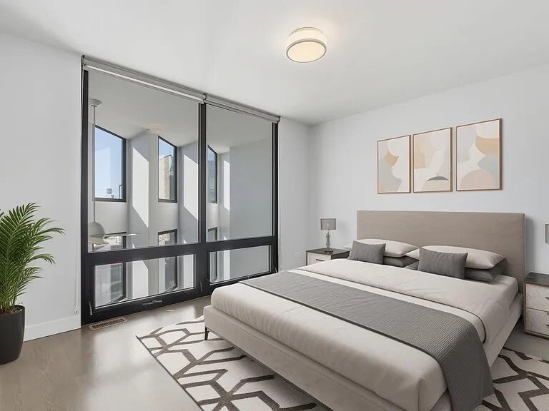 Building Photo - 2012 W Grand Ave