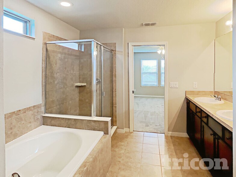 Building Photo - 1517 Gadsden Point Pl