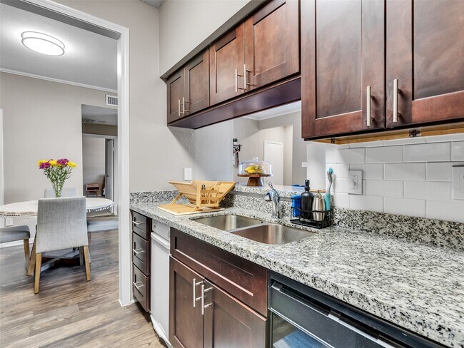 Building Photo - 702 Bering Dr