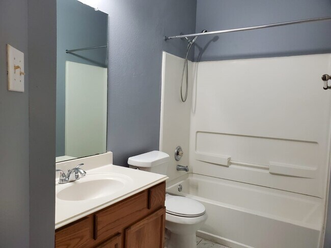 Building Photo - 5722 Sonoma Ridge