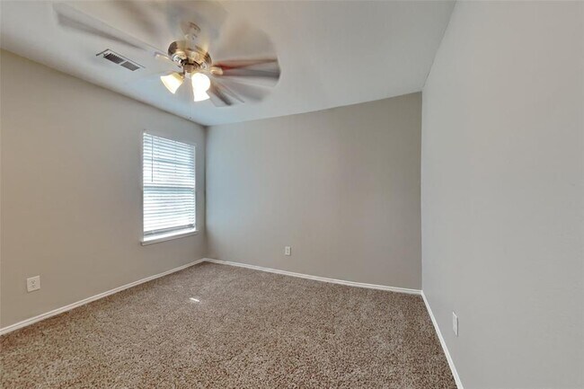 Building Photo - 21210 Bridgemeadows Ln