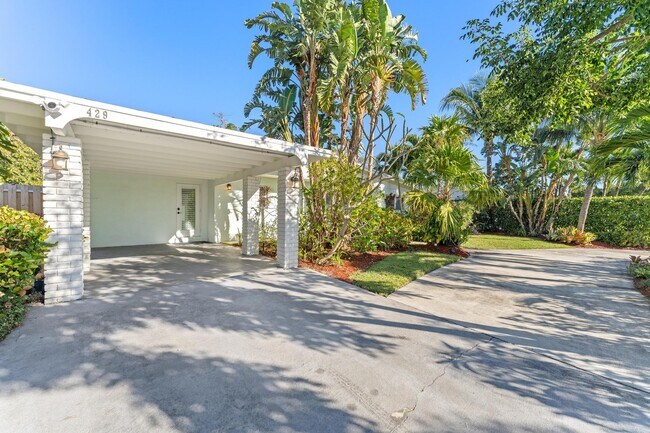 Building Photo - 429 Inlet Rd