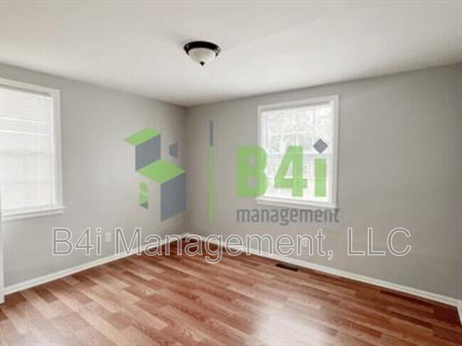 Building Photo - 159 Munson Dr