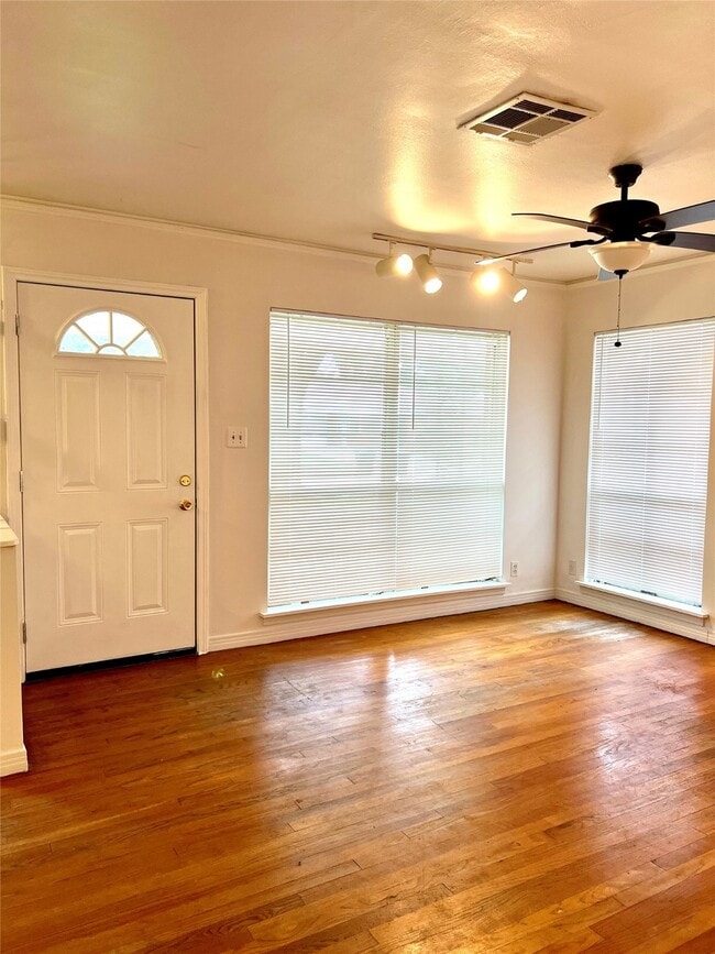 Building Photo - 4057 Woodfox St