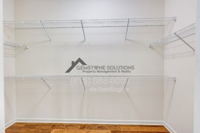 Building Photo - 106 Shanache Dr