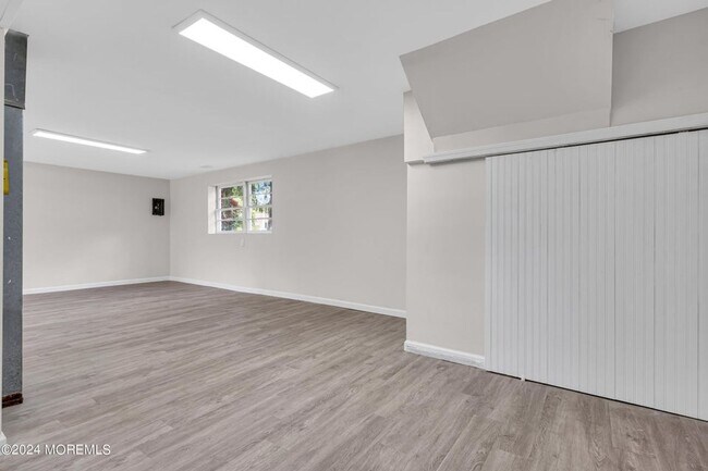 Building Photo - Take a look on this beautiful corner property