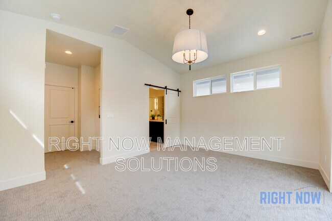 Building Photo - 2104 N 35th St
