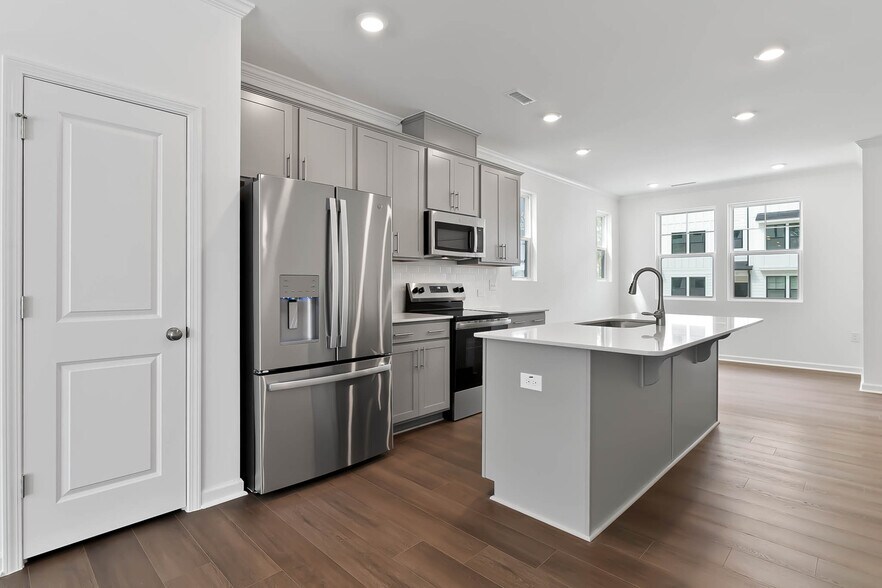 Building Photo - 1532 Crescent Townes Way
