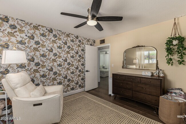 Building Photo - 641 N Dawn Cir