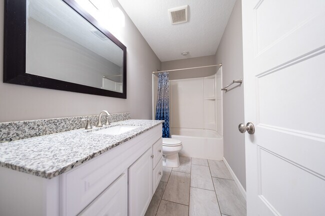 Building Photo - 20817 Guthrie Dr