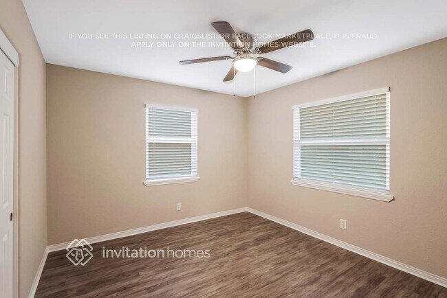 Building Photo - 4535 Emerson Ave S