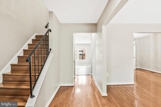 Building Photo - 10257 Friendship Ct