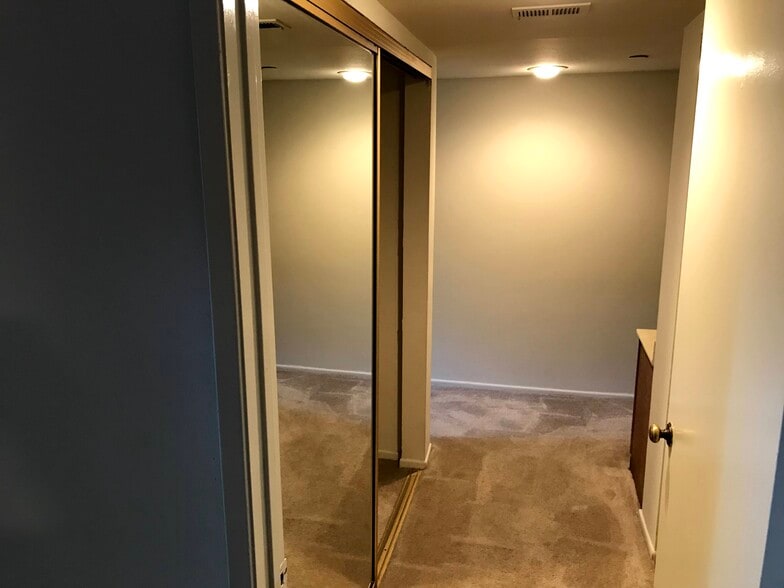 Master suite enterence - 1830 N Verdugo Rd