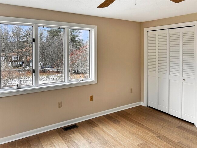 Building Photo - 6 Bancroft St