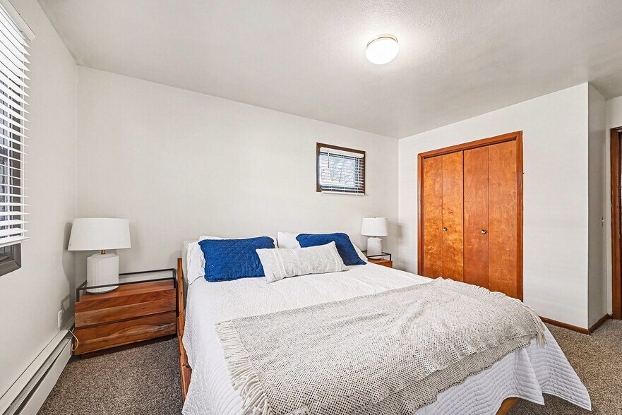 Building Photo - 2017 Commerce Blvd