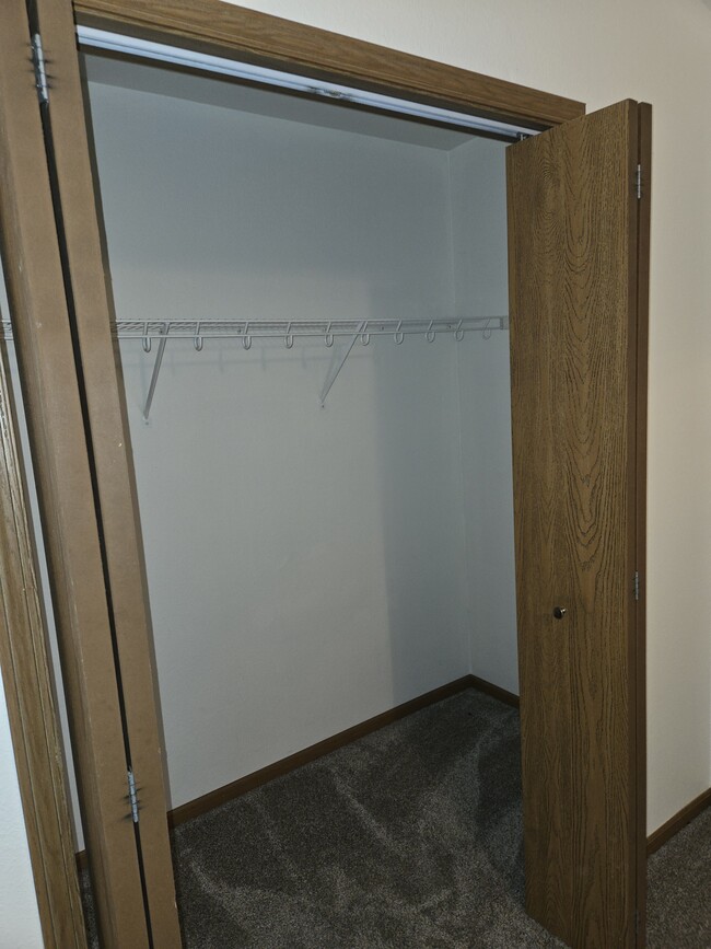 Walk-in closet - 1015 Diamond Head Rd