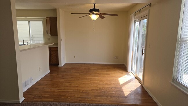 Building Photo - 3855 Blazingwood Way