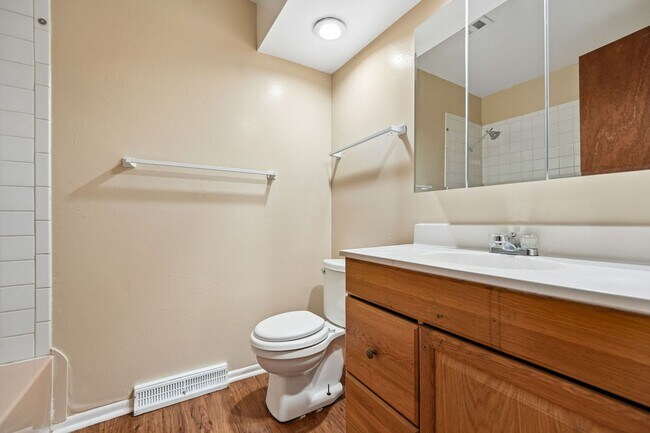 Building Photo - 1265 Granby St