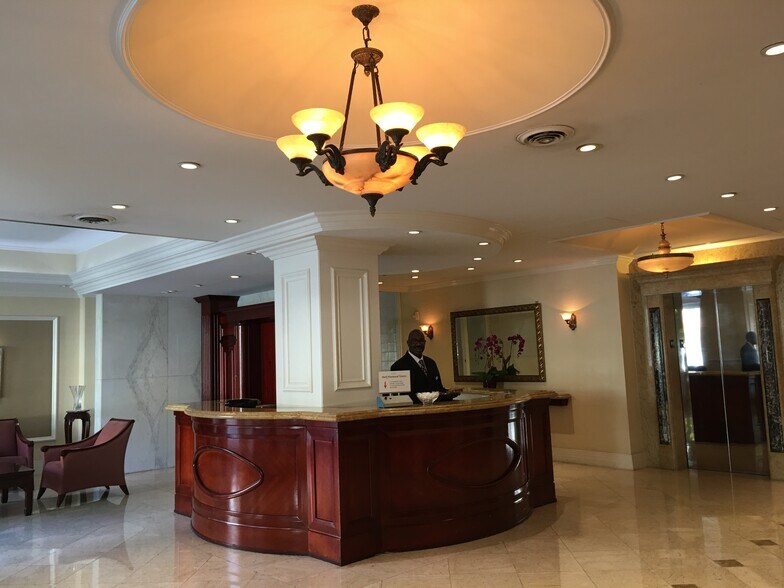 Building Photo - 969 Hilgard Ave