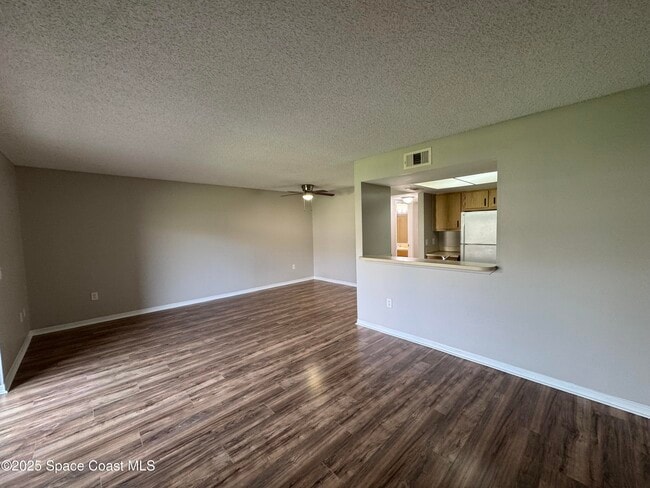 Building Photo - 1068 Mollie Ln