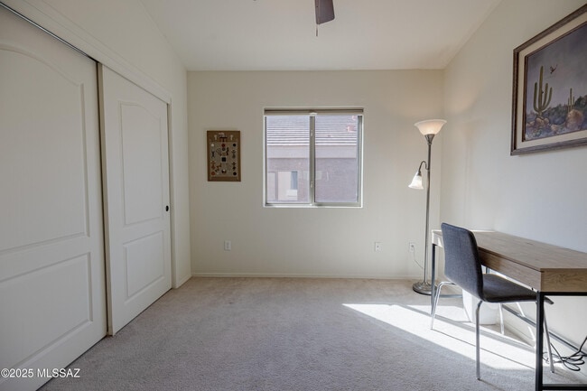 Building Photo - 5357 W Eagle Claws Ct