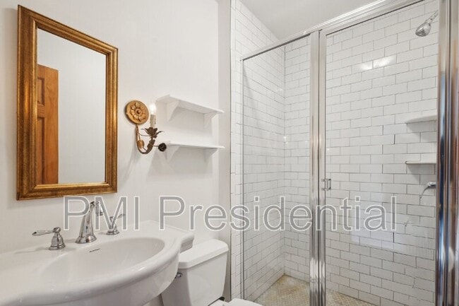 Building Photo - 507 N 1st St