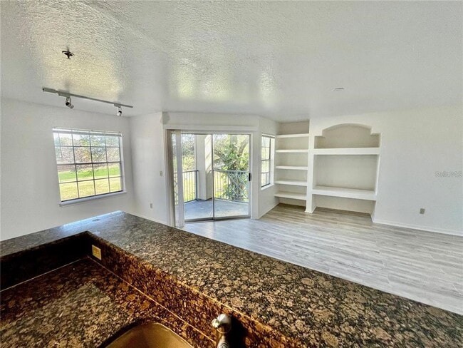 Building Photo - 7210 Westpointe Blvd