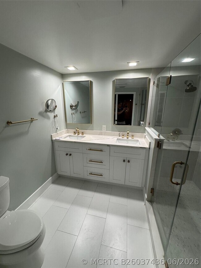 Building Photo - 7741 La Mirada Dr